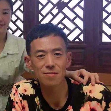 贺子豪的照片