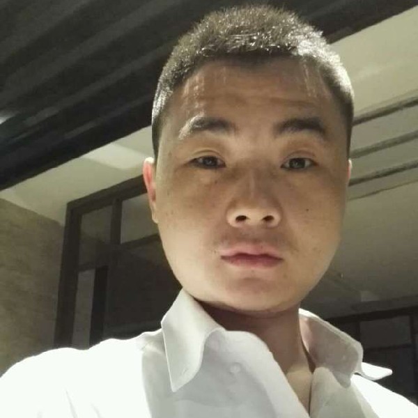 宁不凡的照片