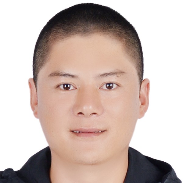 发箍拿零碎的照片