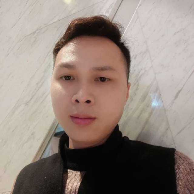 饱满深拥大船的照片