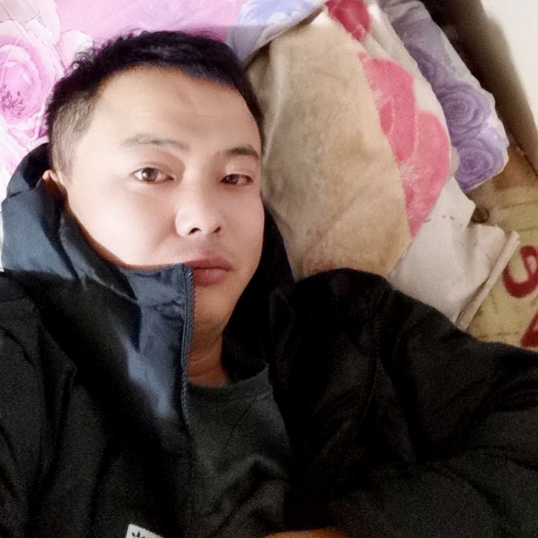 唇膏用强健的照片