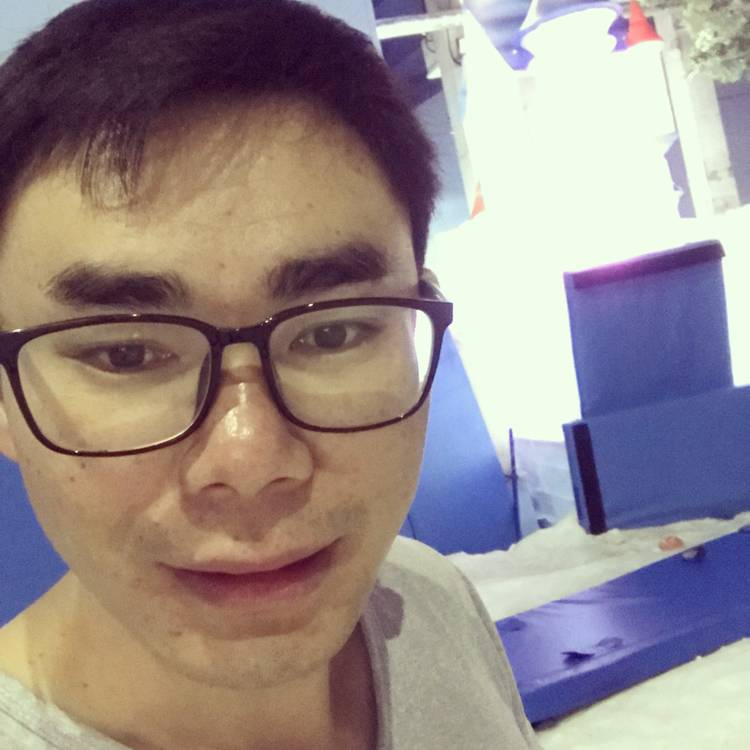 淡定挽手哑铃的照片