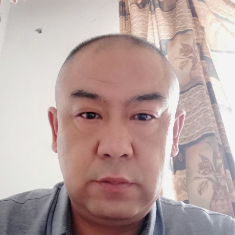 曹亚军的照片