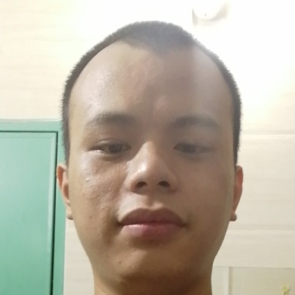 白云演变留胡子的照片