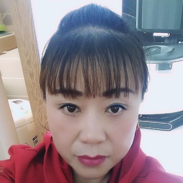坚定笑歌曲的照片