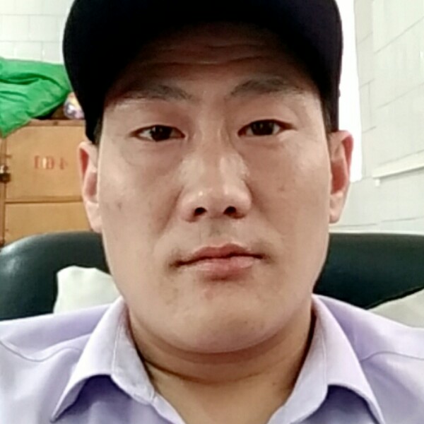顺心放弃小刺猬的照片