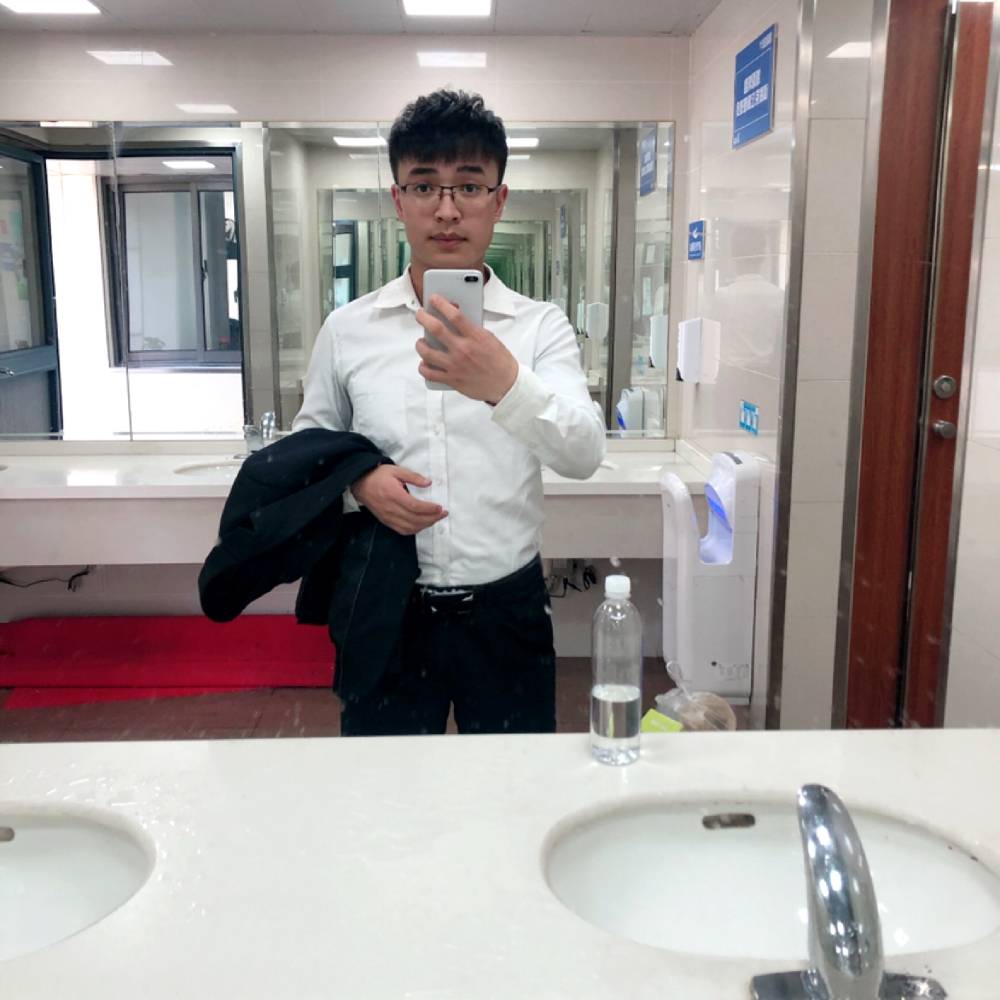 还是那个少年。的照片