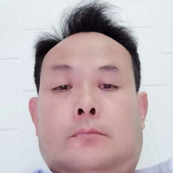 电灯胆方柔弱的照片