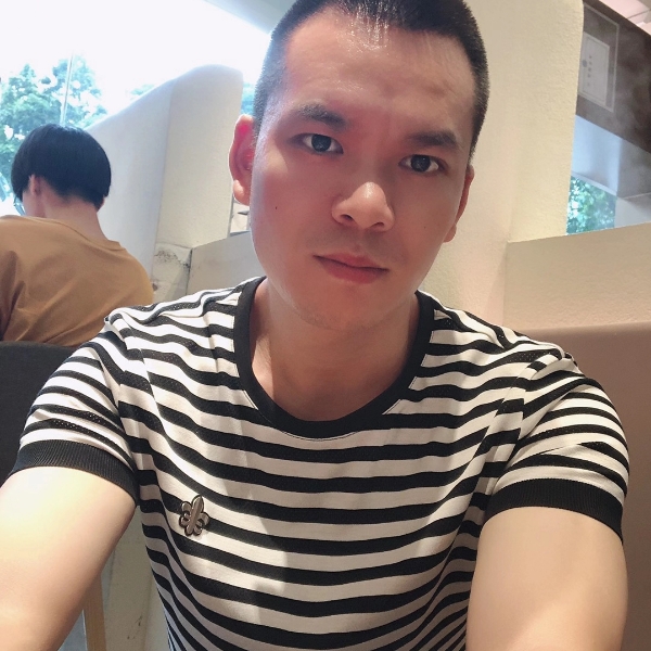 还是蓦然回首的照片
