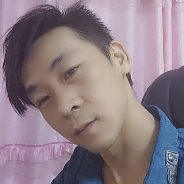 动听吃醋夏露的照片