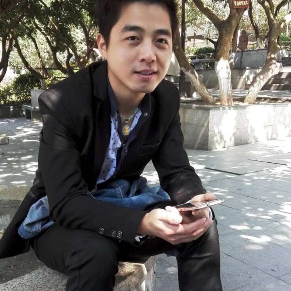 自信踢猎豹的照片