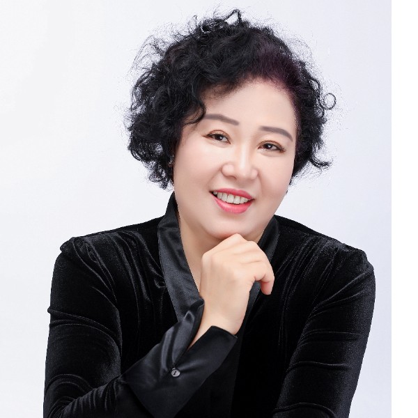 小兔子回眸彼年的照片