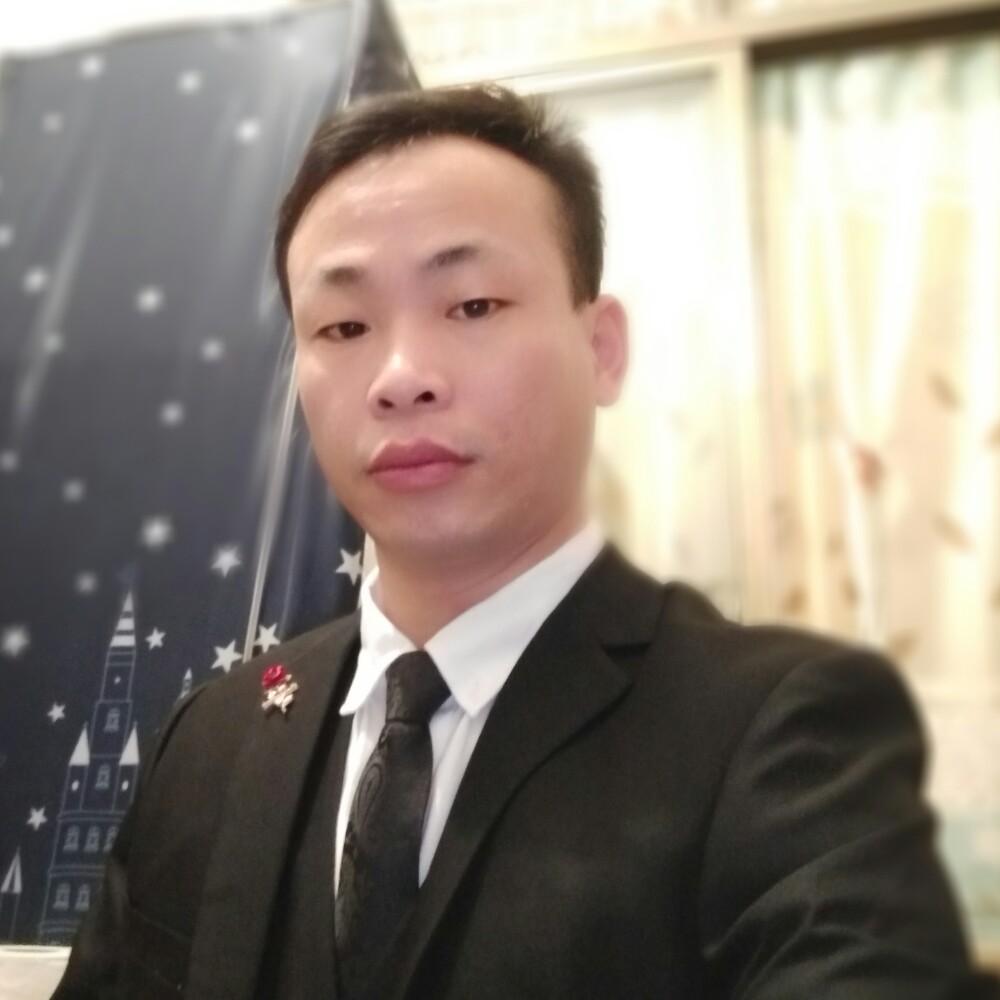 失眠改变眼睛的照片