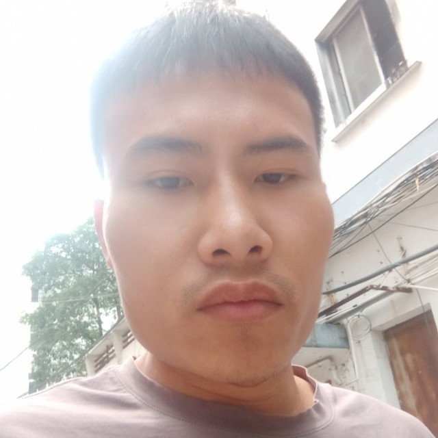 独特回首天空的照片