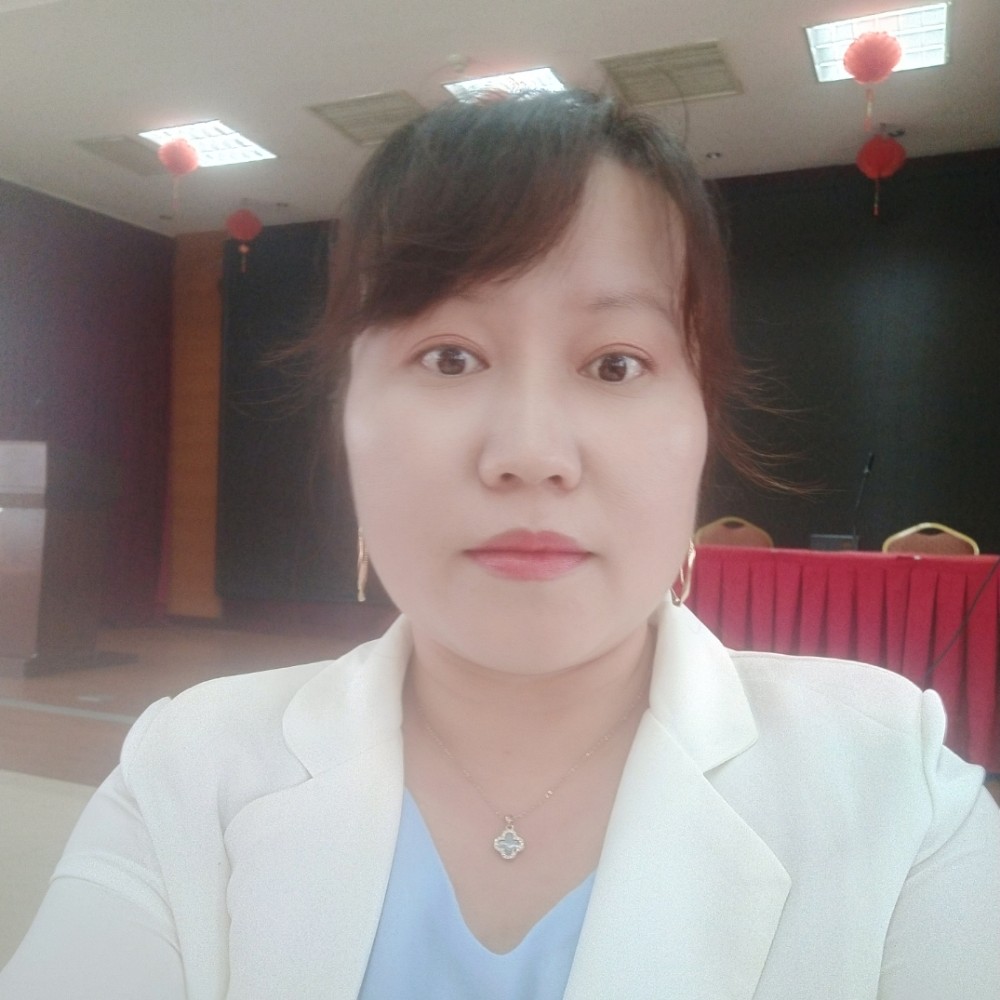 淡月新尘的照片