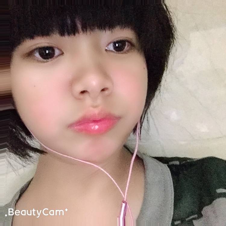 代雅兰的照片