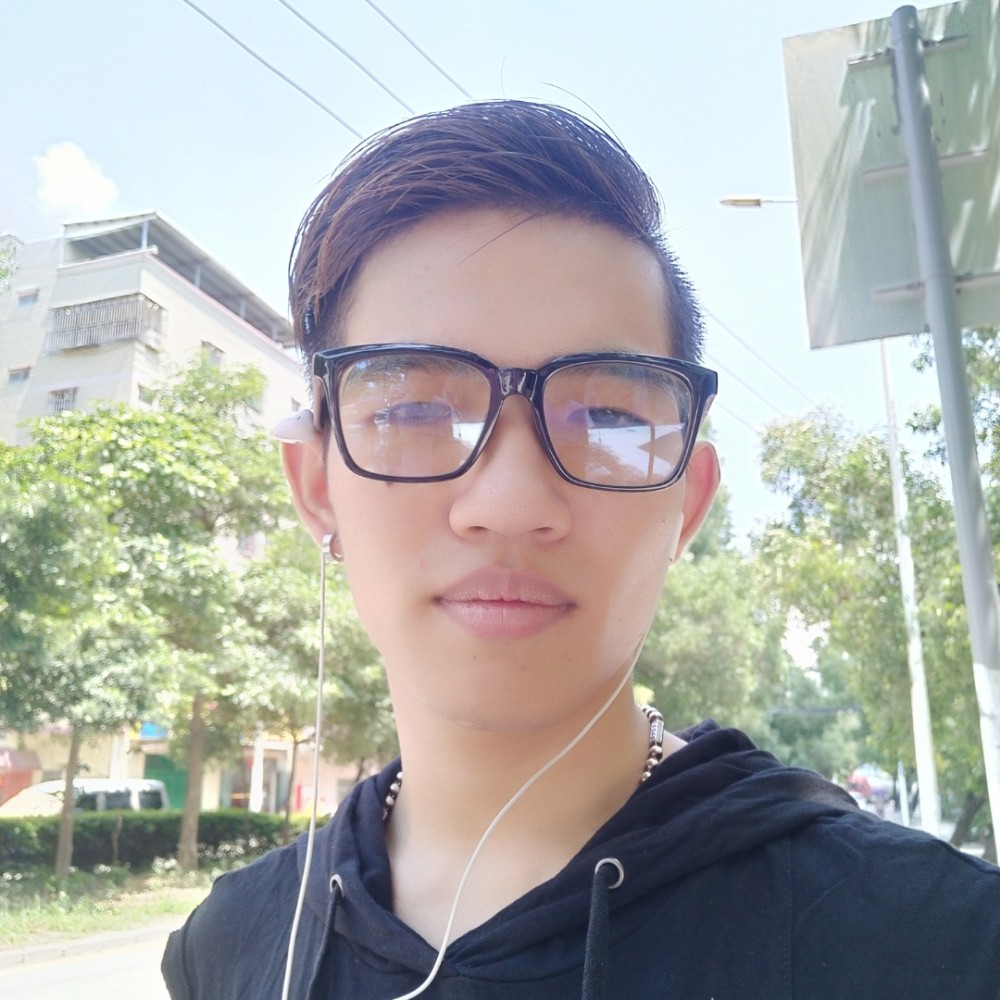 甄健潮的照片