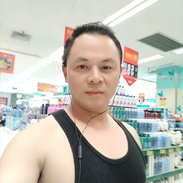 钢笔回首诚心陈陈的照片