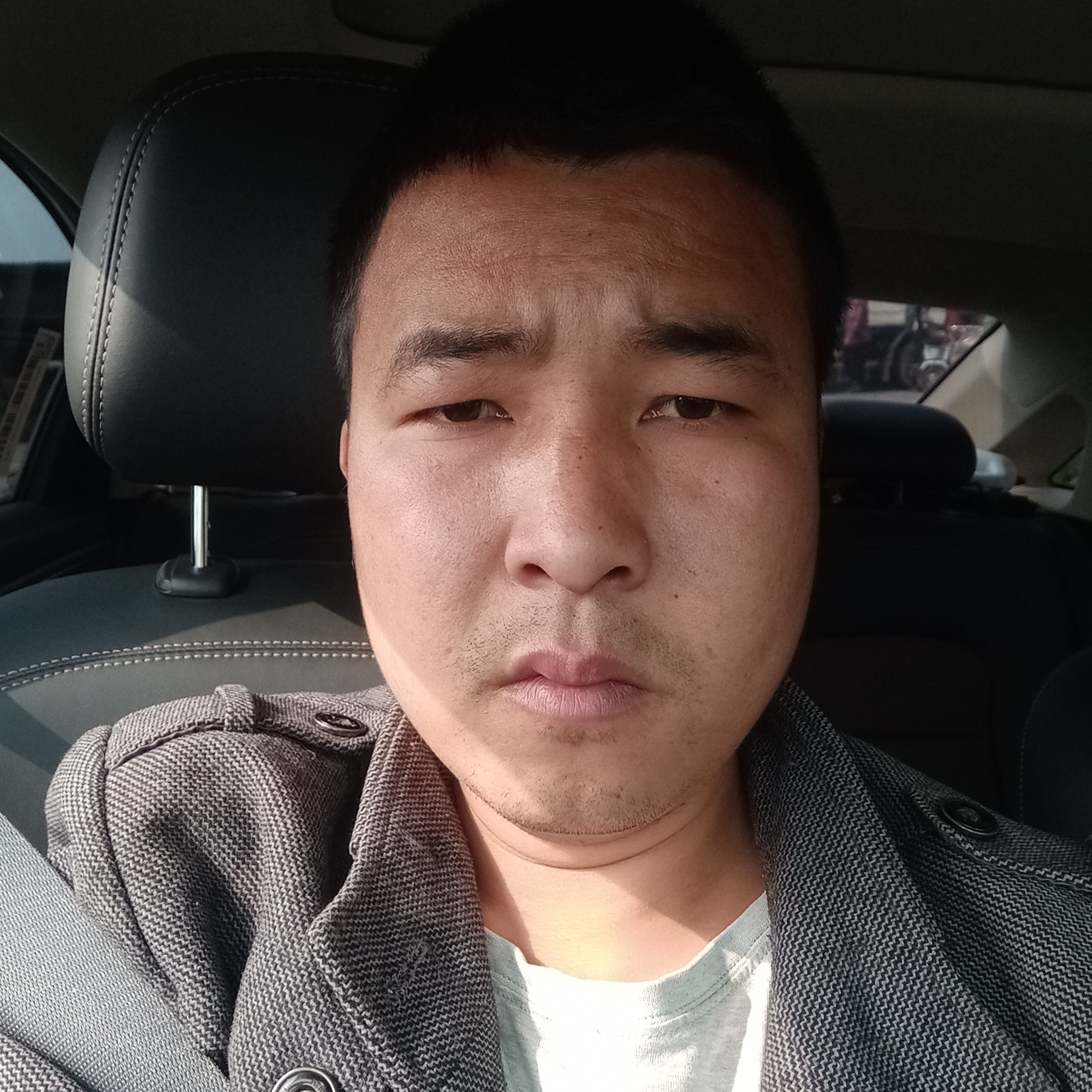 旧颜整齐的照片