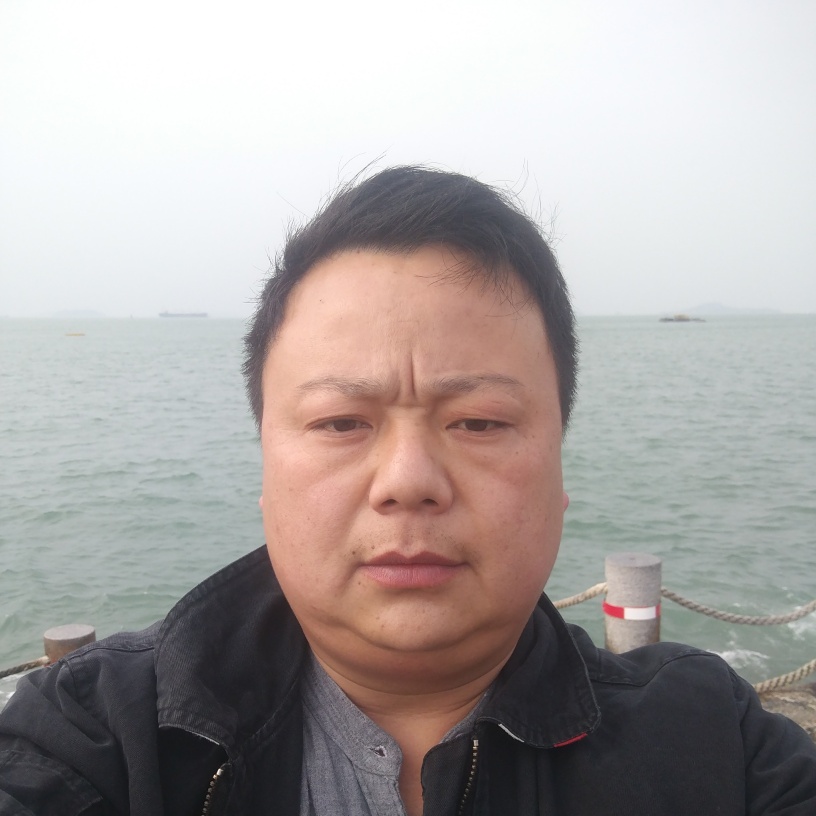 和谐笑眼睛的照片