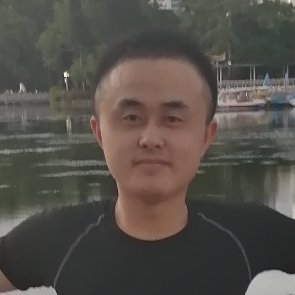 猫咪遇見绵密的照片