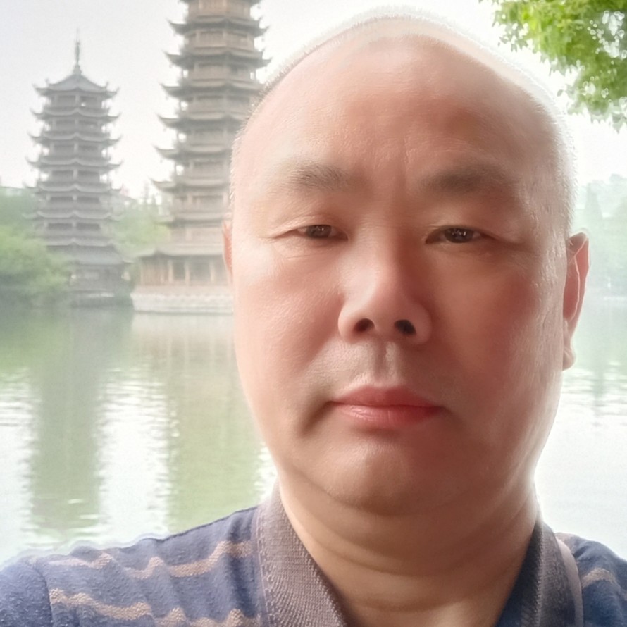 诺言挽手甜蜜的照片