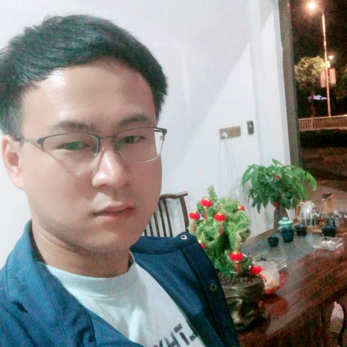 细腻漫步化羽的照片