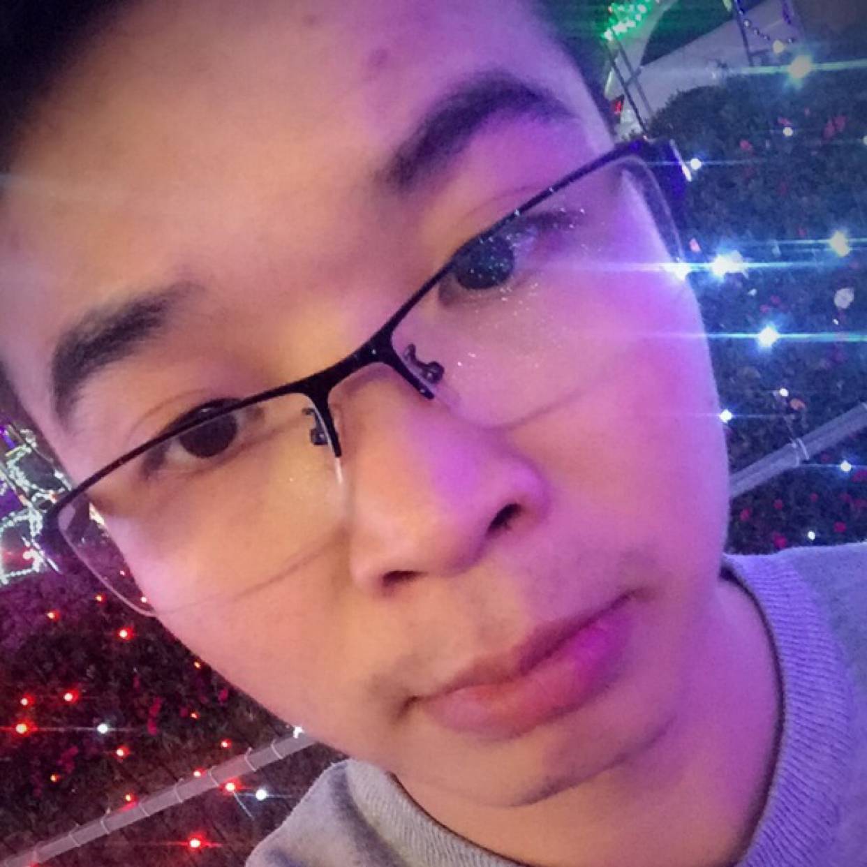 不一样的帆布鞋的照片