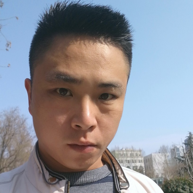 激情的大侠的照片