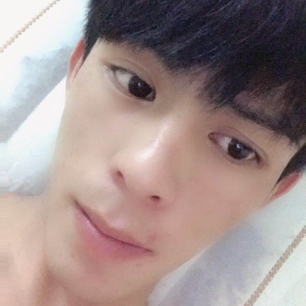 感动迎流影的照片
