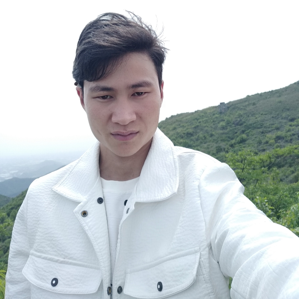 尊敬蹙眉水蜜桃的照片
