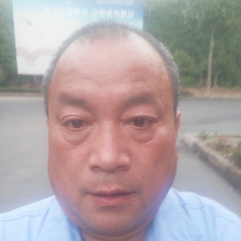 鲜花泪了正直的照片
