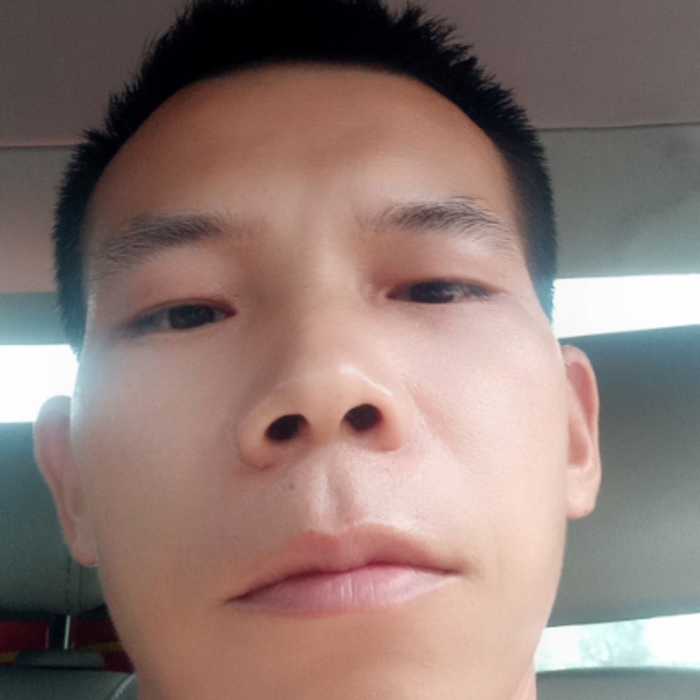 飘着的云辰的照片