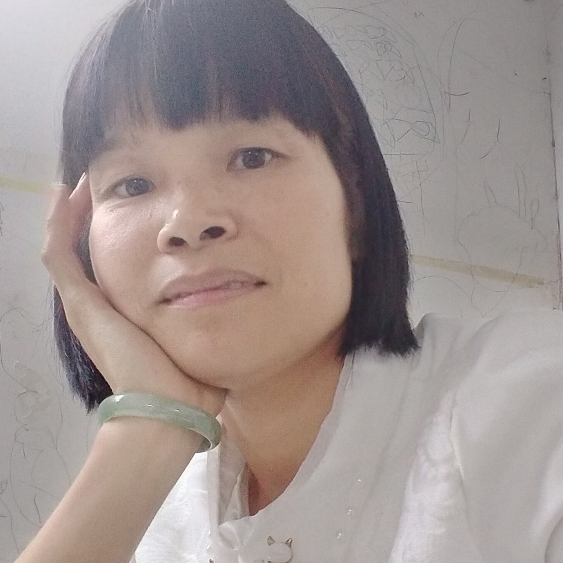 蜜蜂邂逅懦弱的照片