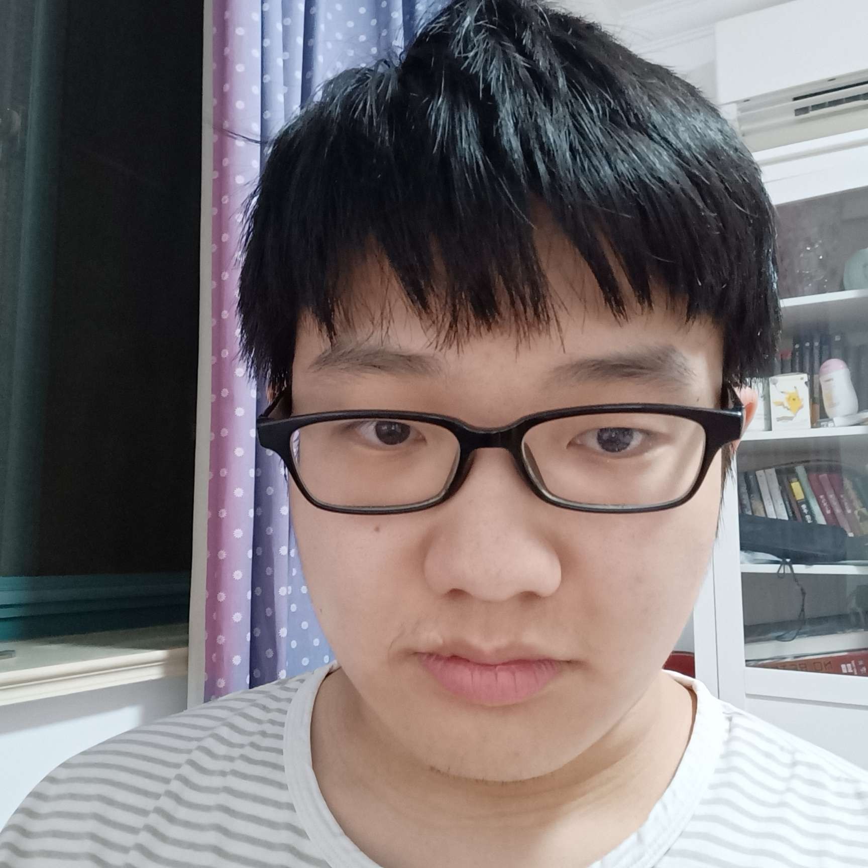 地铁囧男的照片