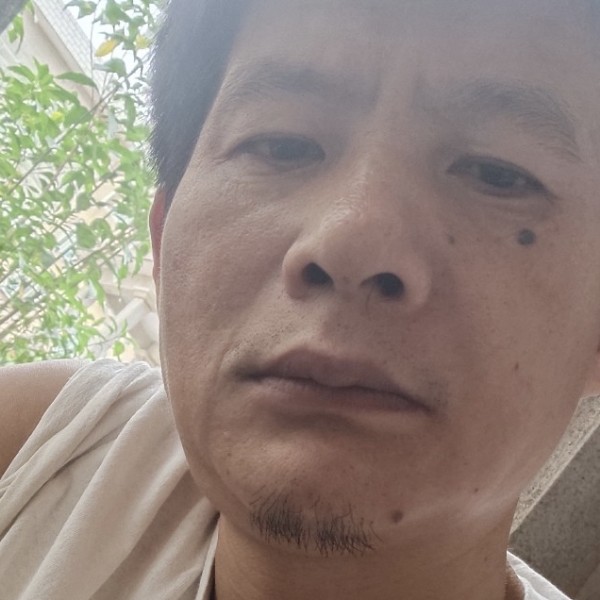 龙仔达的照片
