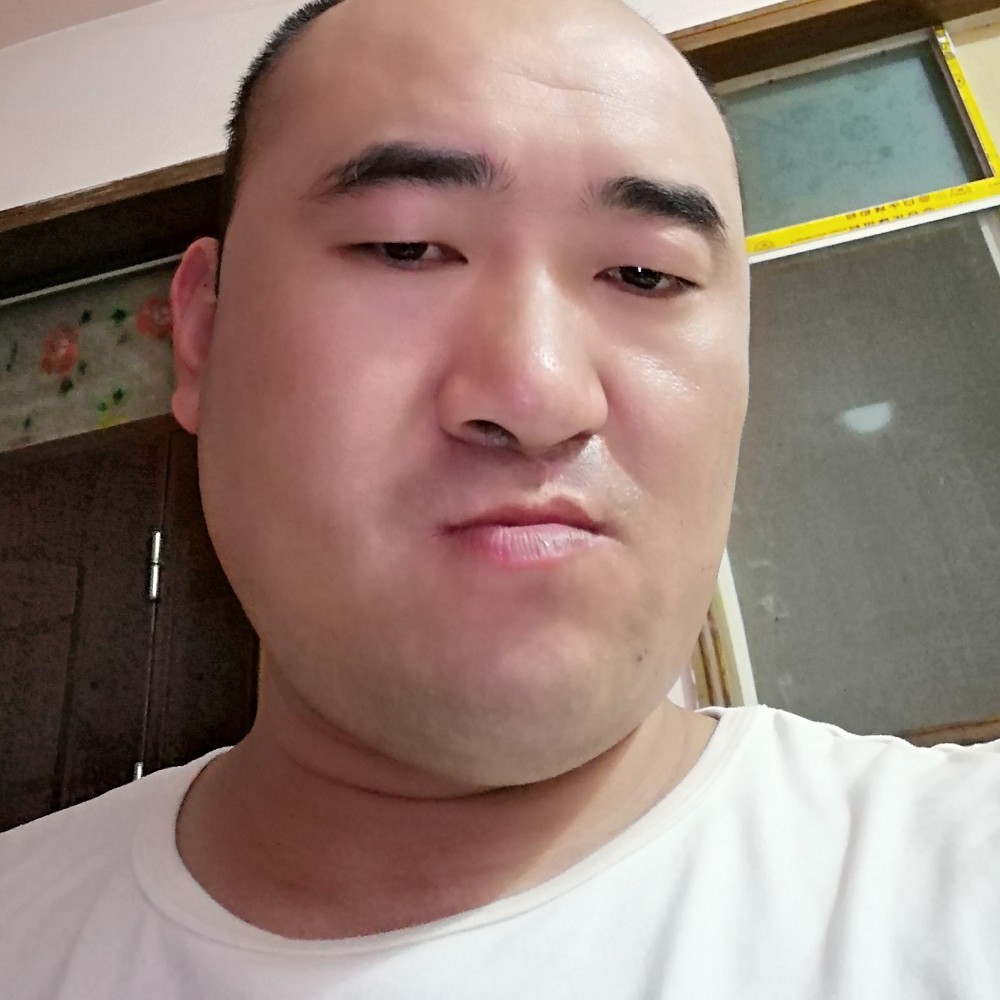 大叔有拉长的照片