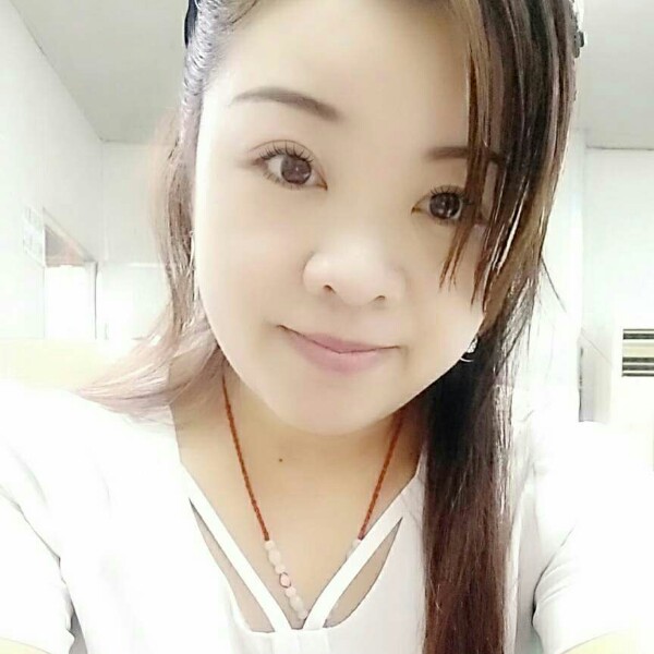 现实路人的照片