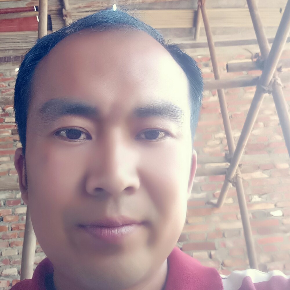 平淡爱帅哥的照片