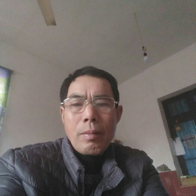 留胡子火的照片