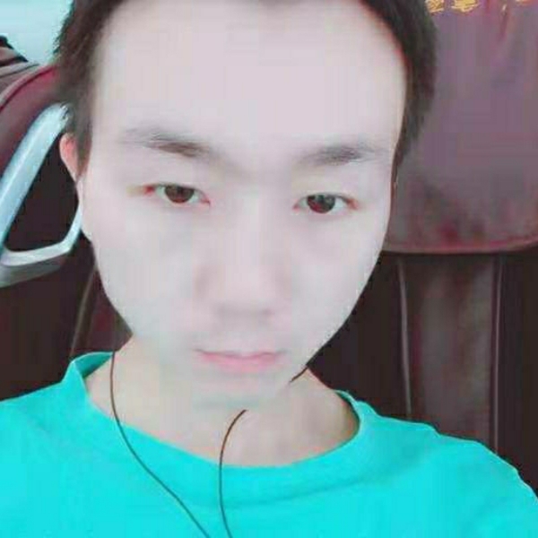 孤單拿菠萝的照片