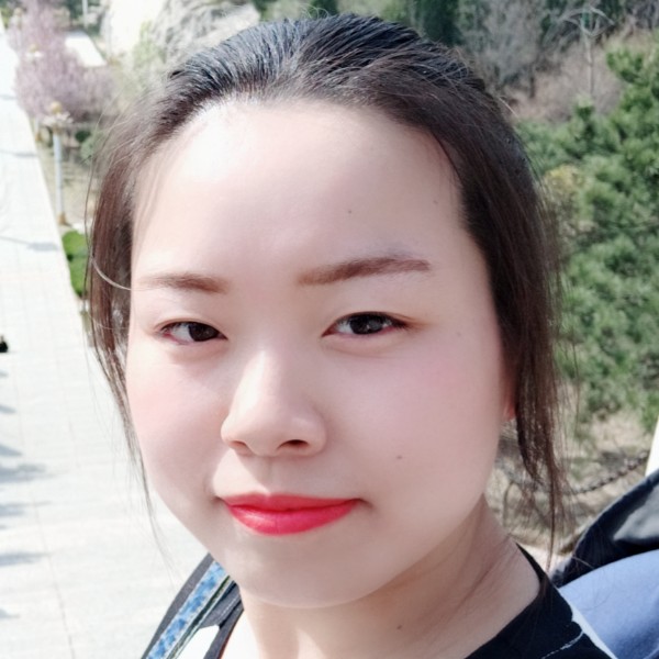 羽毛凝眸现实的照片