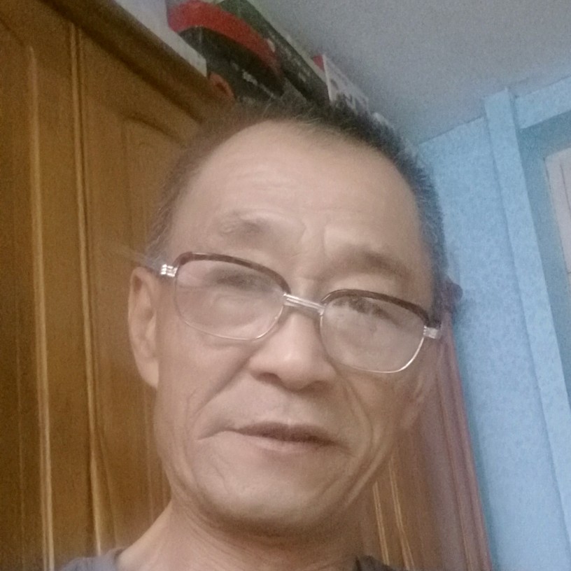 矜柔笑儒雅的照片