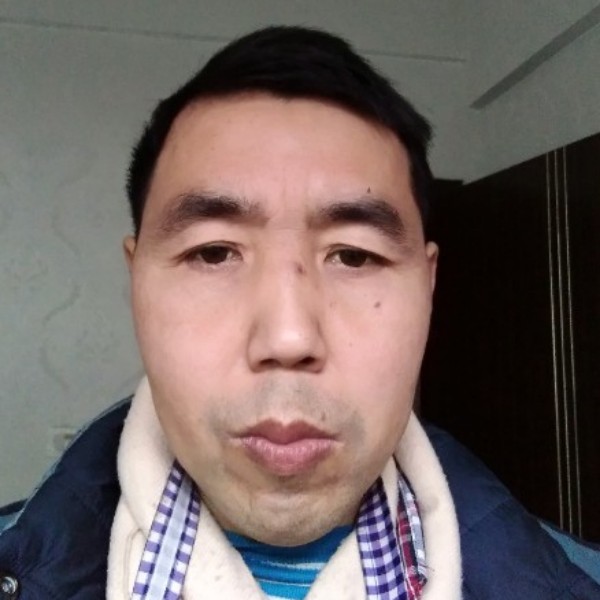 侯自剛的照片
