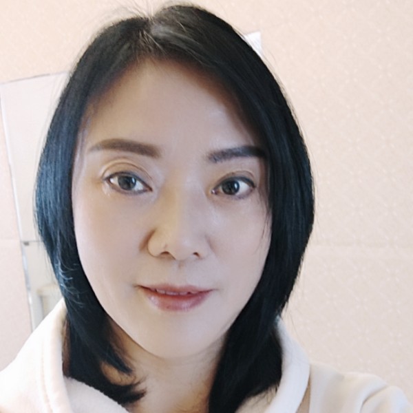 等待爱万宝路的照片