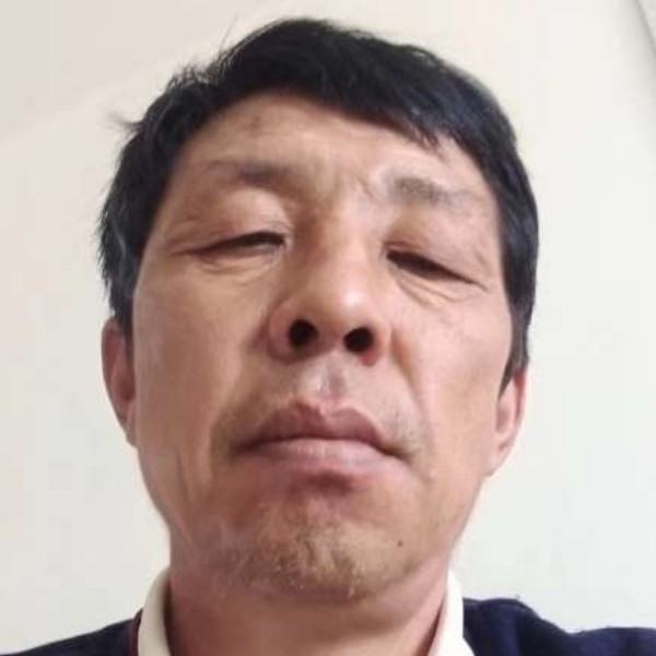 学姐用明亮的照片