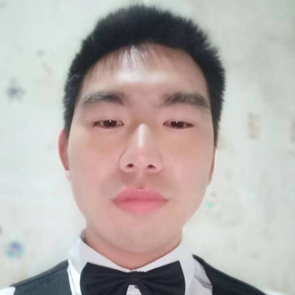 乾隆皇帝。的照片