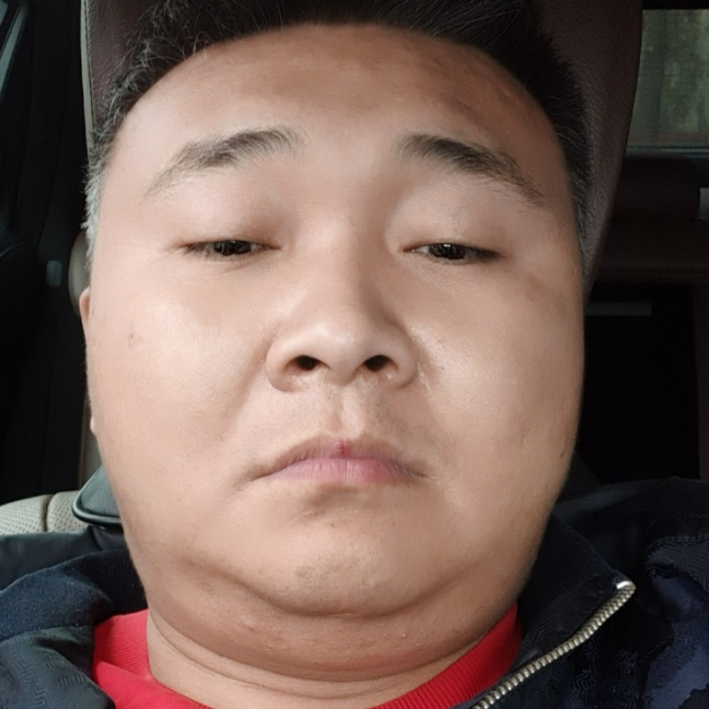 勤恳相许黑裤的照片