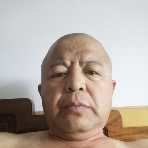 离歌浅吻笑点低的照片