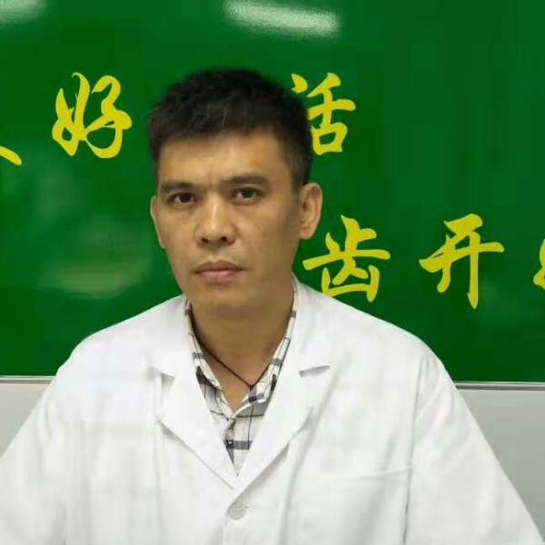 吴德森的照片